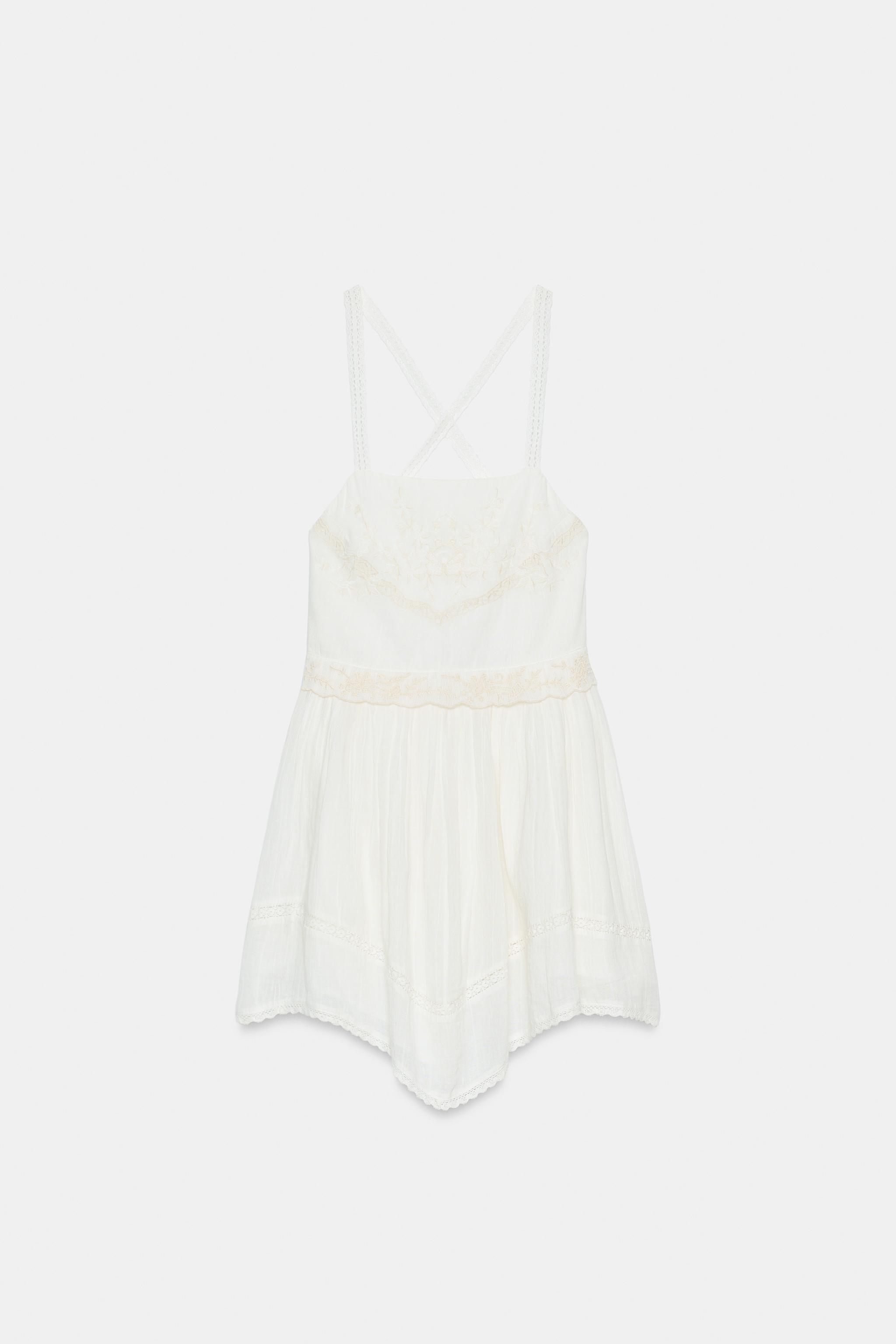 ROBE COURTE EN GAZE BRODÉE